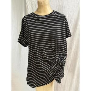 🆕LISTING🆕 J Harper black and white top.
